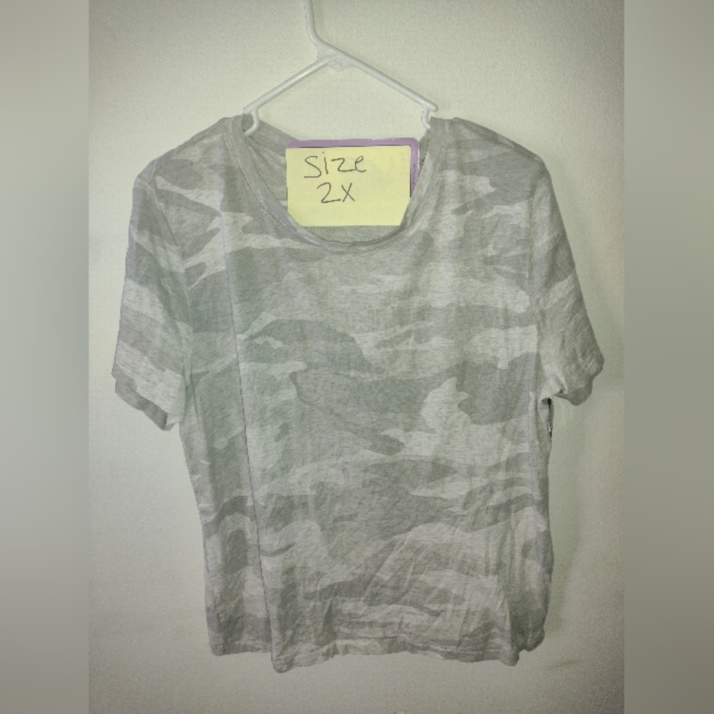 Clothes - Picture 3 of 5